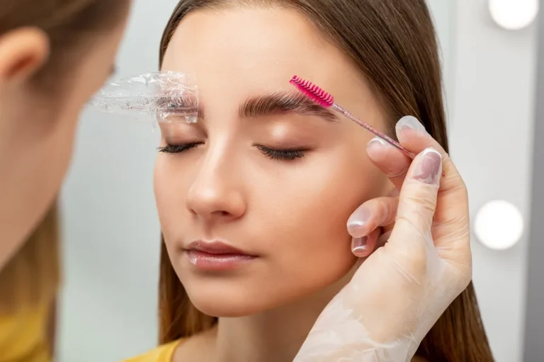 Eyebrow Lamination